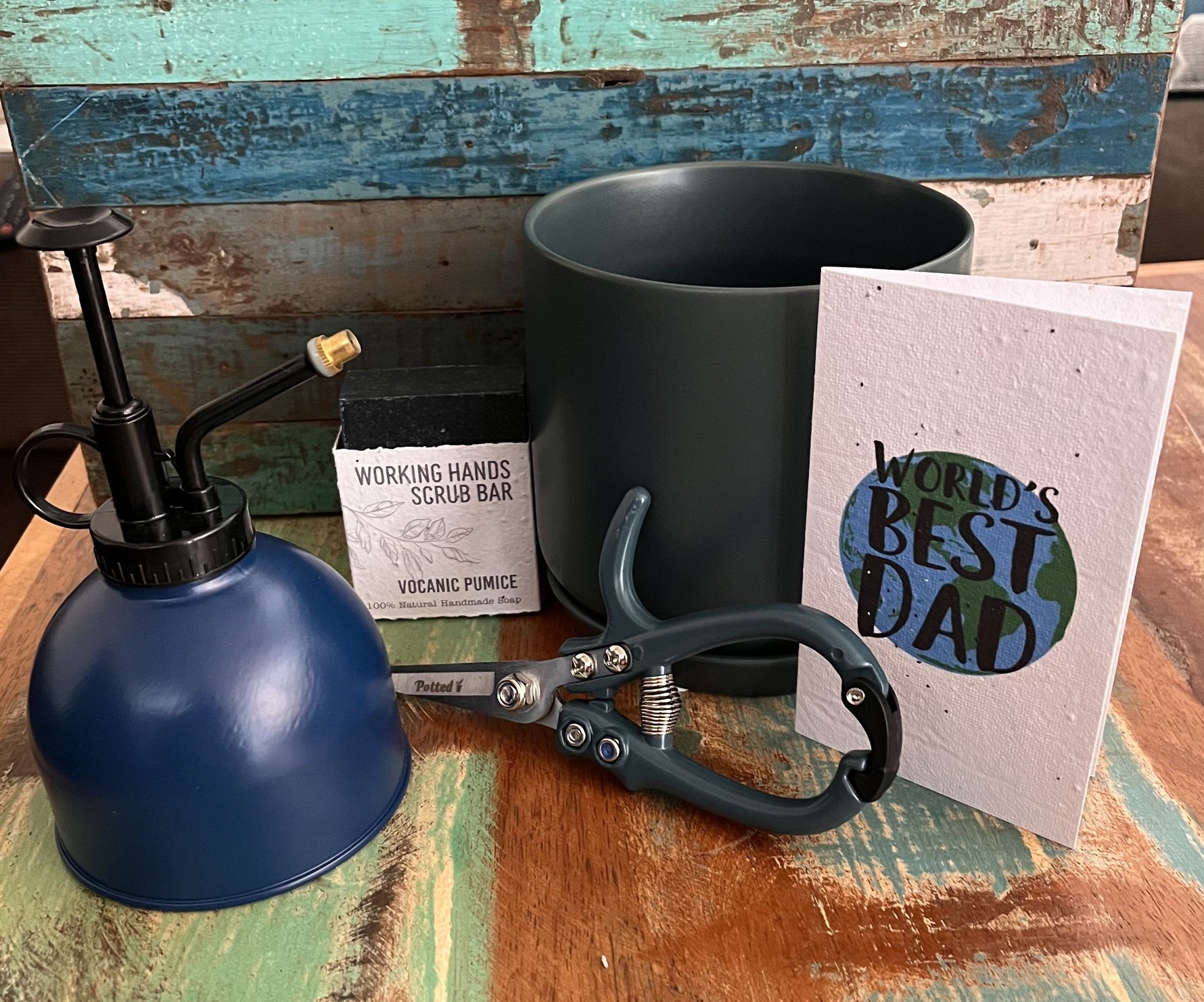 What to give your Garden loving Dad for Father's Day?