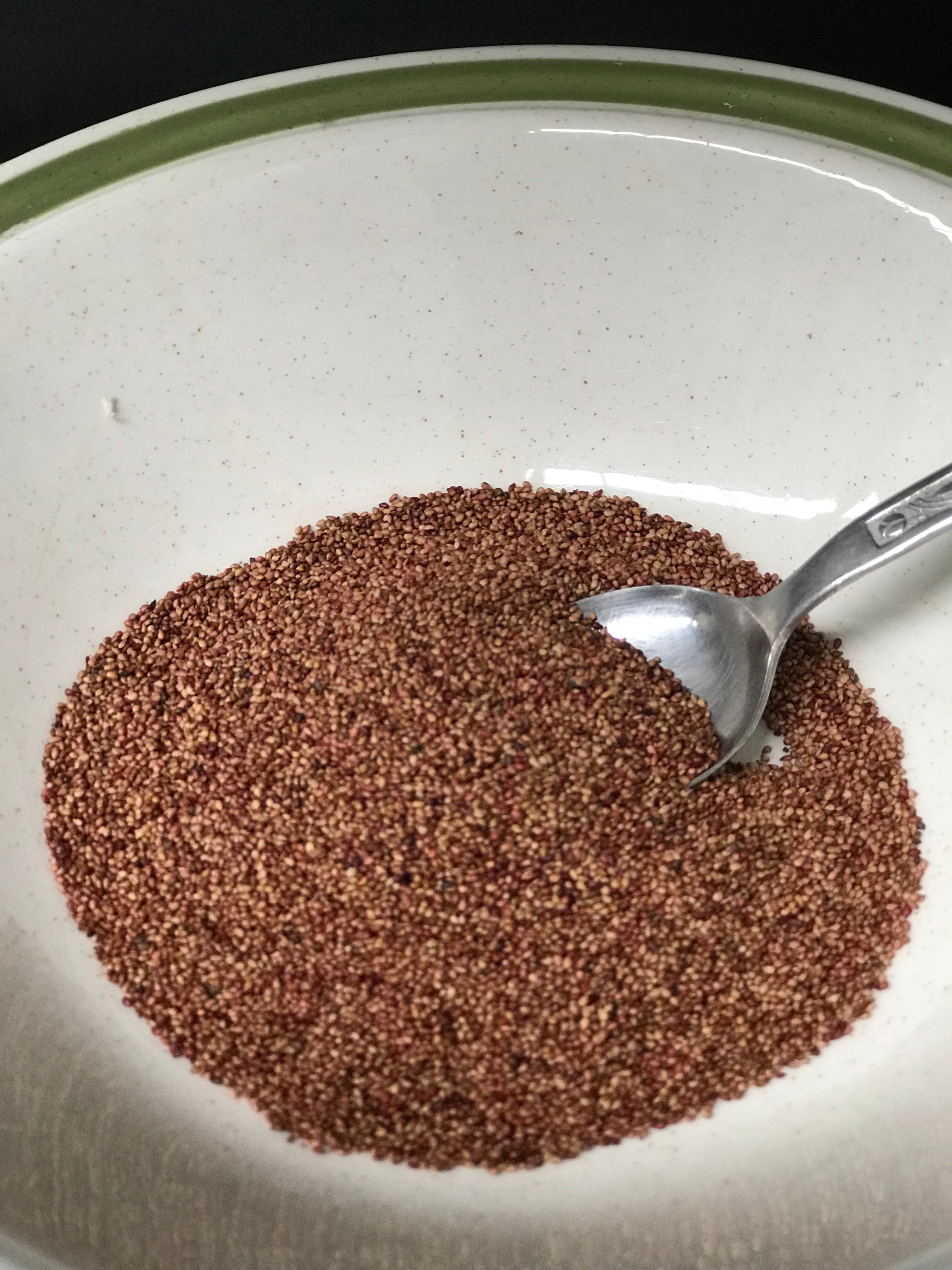 What seeds are available in seed paper?